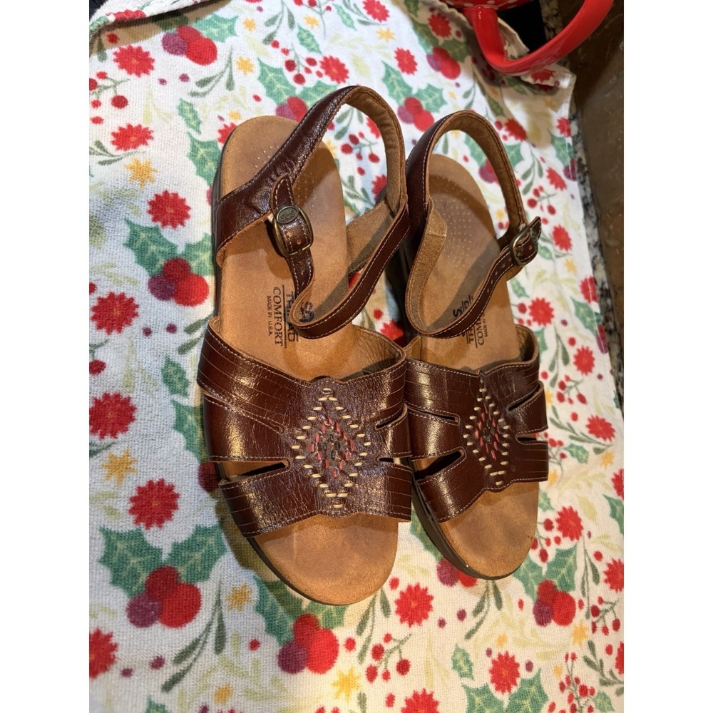 SAS Women's 7 Brown Suede Sandal Tripad Comfort Adjustable Shoe Strappy Aztec